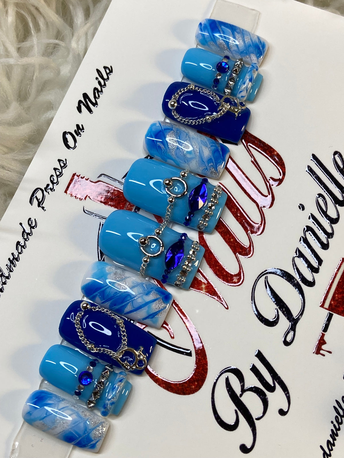 Medium Square Bangle Nails